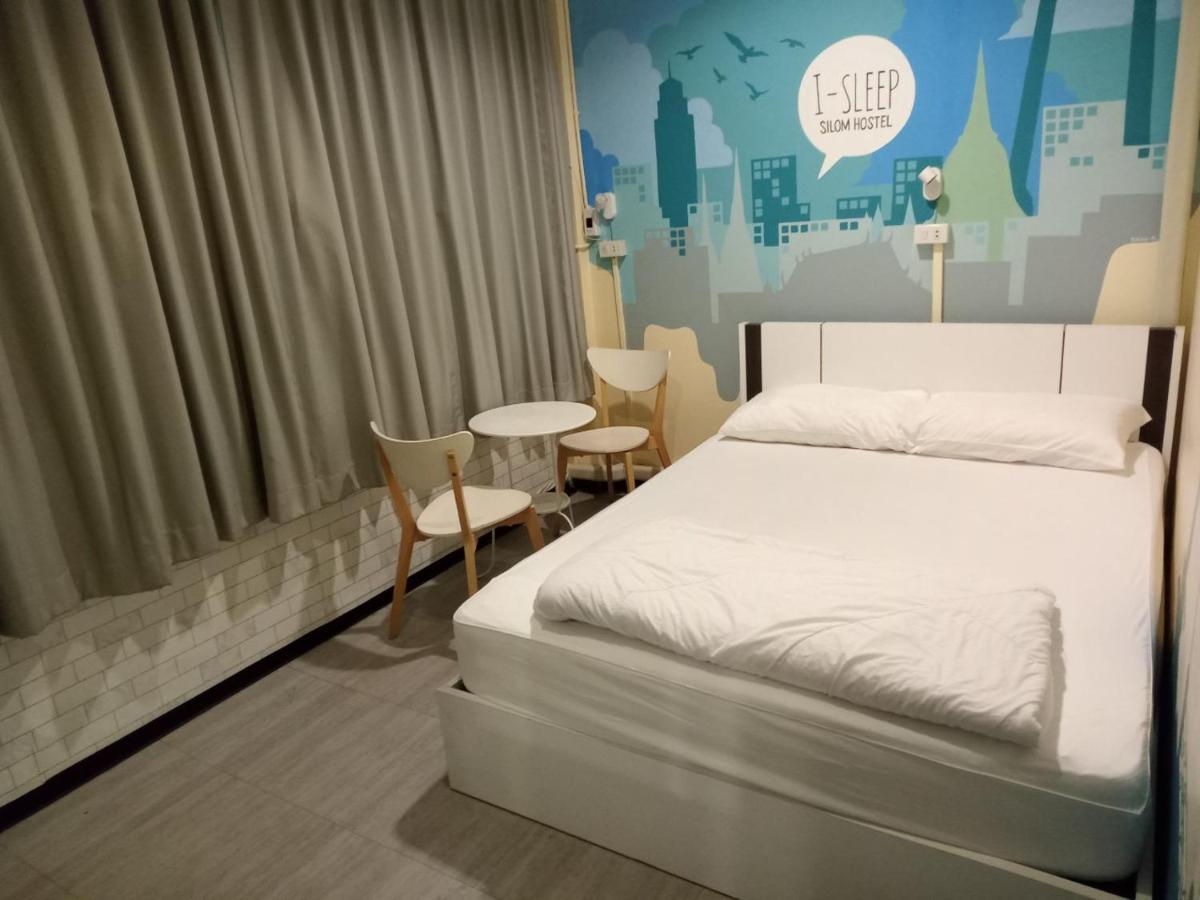 I-Sleep Silom Hostel Bangkok Eksteriør billede